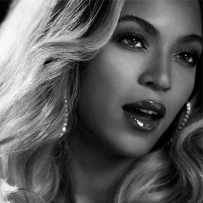 BEYONCÉ - SINGLE LADIES (PUT A RING ON IT)