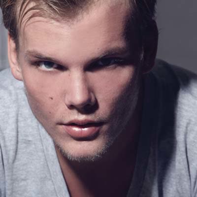 AVICII - FADES AWAY
