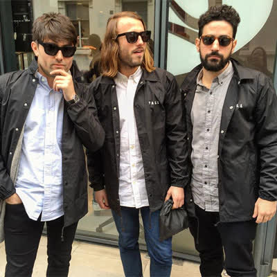 YALL UND GABRIELA RICHARDSON - HUNDRED MILES