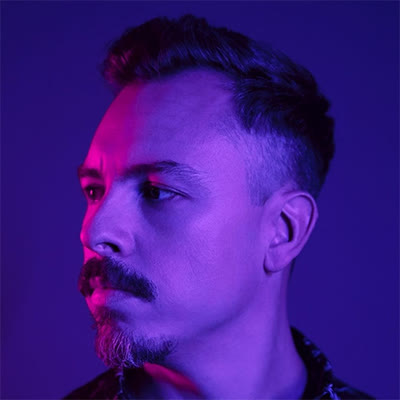 PURPLE DISCO MACHINE UND SOPHIE AND THE GIANTS - HYPNOTIZED