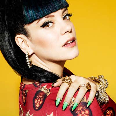 LILY ALLEN - HARD OUT HERE