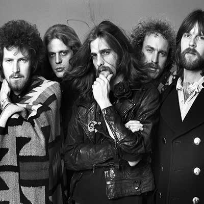 EAGLES - HOTEL CALIFORNIA (live)