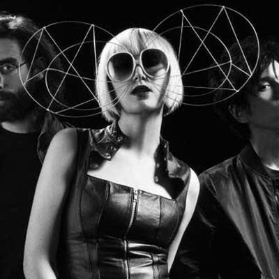 YEAH YEAH YEAHS - HEADS WILL ROLL (A-TRAK REMIX)