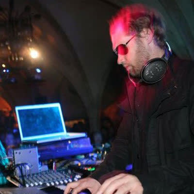 WAMDUE PROJECT - KING OF MY CASTLE