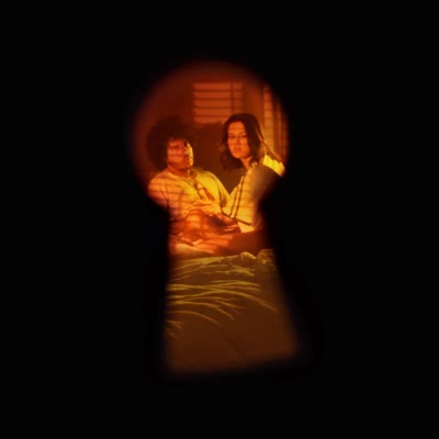 SELENA GOMEZ UND GRACIE ABRAMS MIT BENNY BLANCO - CALL ME WHEN YOU BREAK UP