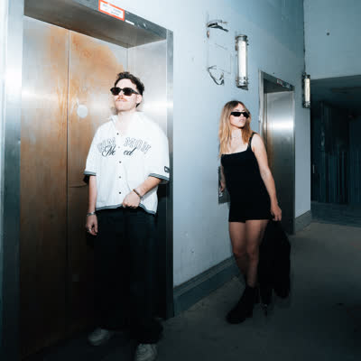 ELY OAKS UND LAVINIA - BORDERLINE