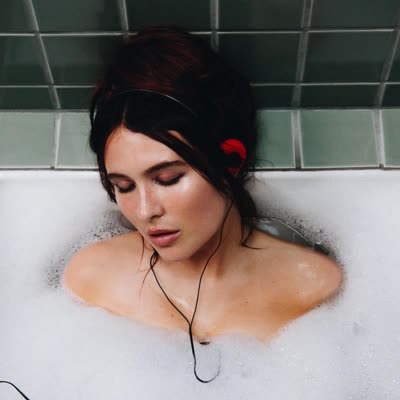 MIMI WEBB - LOVE LANGUAGE