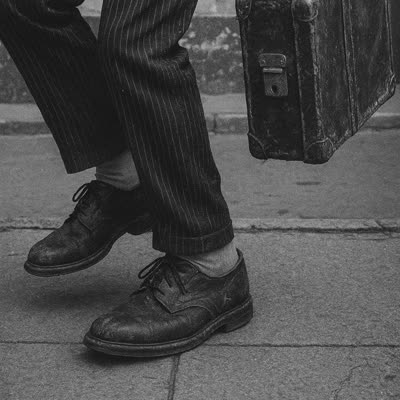 BOY LOCO - MOVES TONIGHT