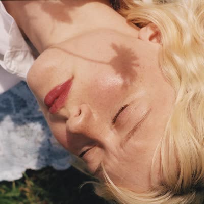 MAISIE PETERS - MY REGARDS